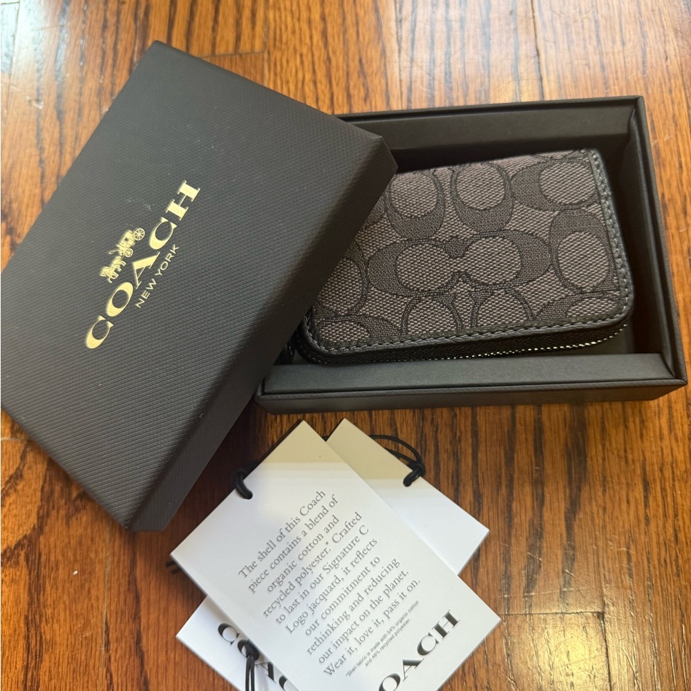 Coach Smoke Black Signature Wallet - Picture 3 of 4